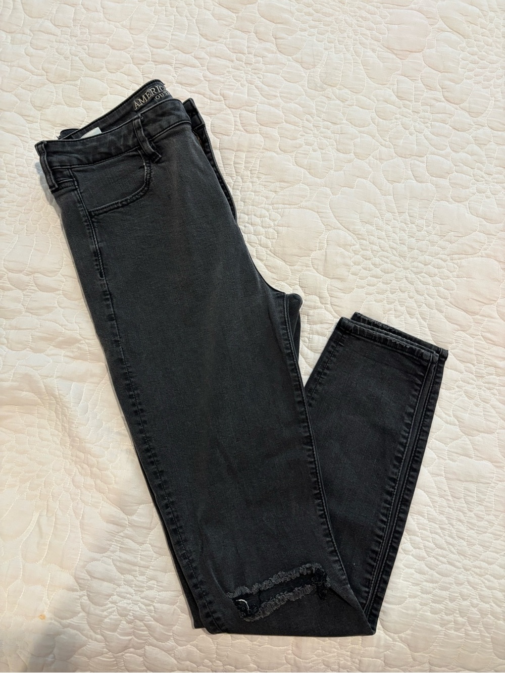 American Eagle Outfitters Black Cropped Ankle Jeans